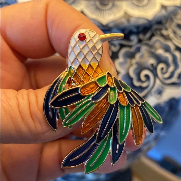 New Colorful Hummingbird Brooch - Picture 2 of 4